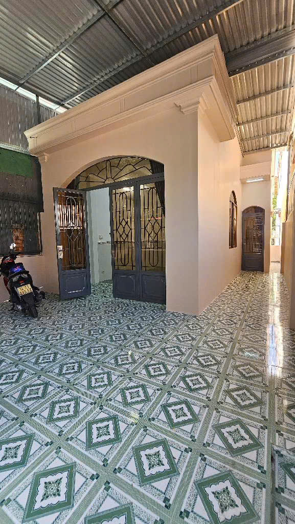 NHÀ CẤP 4 SIÊU RỘNG VUÔNG VẮN - P. PHÚ THUẬN Q.7 - 96M2 - CHỈ 6 TỶ
